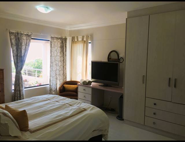 5 BEDROOM FREEHOLD FOR SALE IN MYBURGH PARK